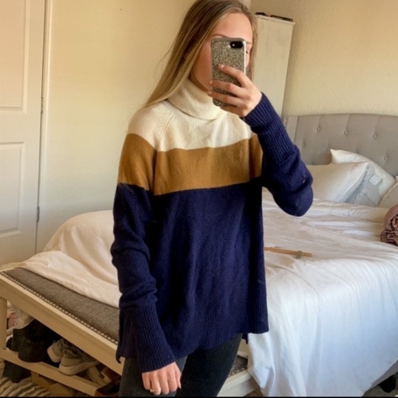 J.Crew cream tan and navy blue color block merino Wool turtleneck sweater - Picture 1 of 13